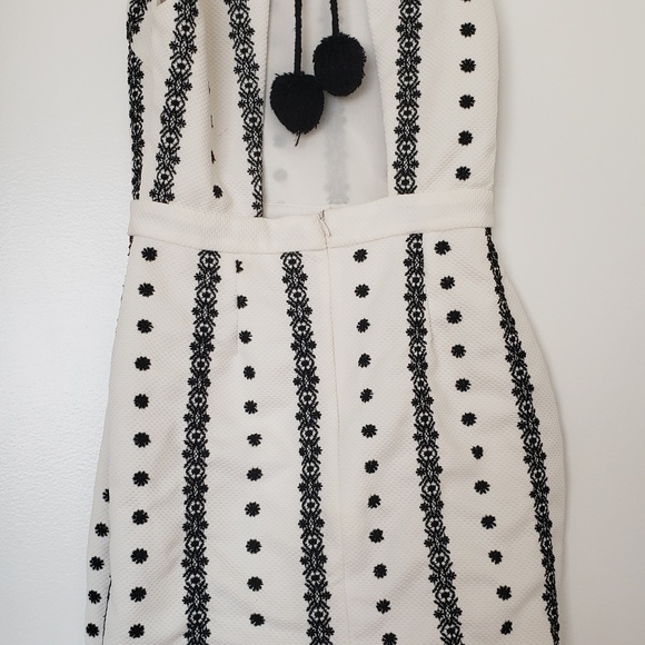 MODCLOTH Black & White Sleeveless Sheath Dress - Picture 6 of 7
